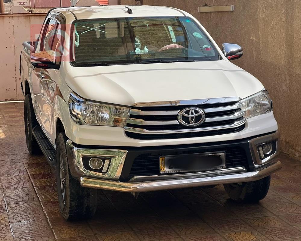 تويوتا هايلوكس